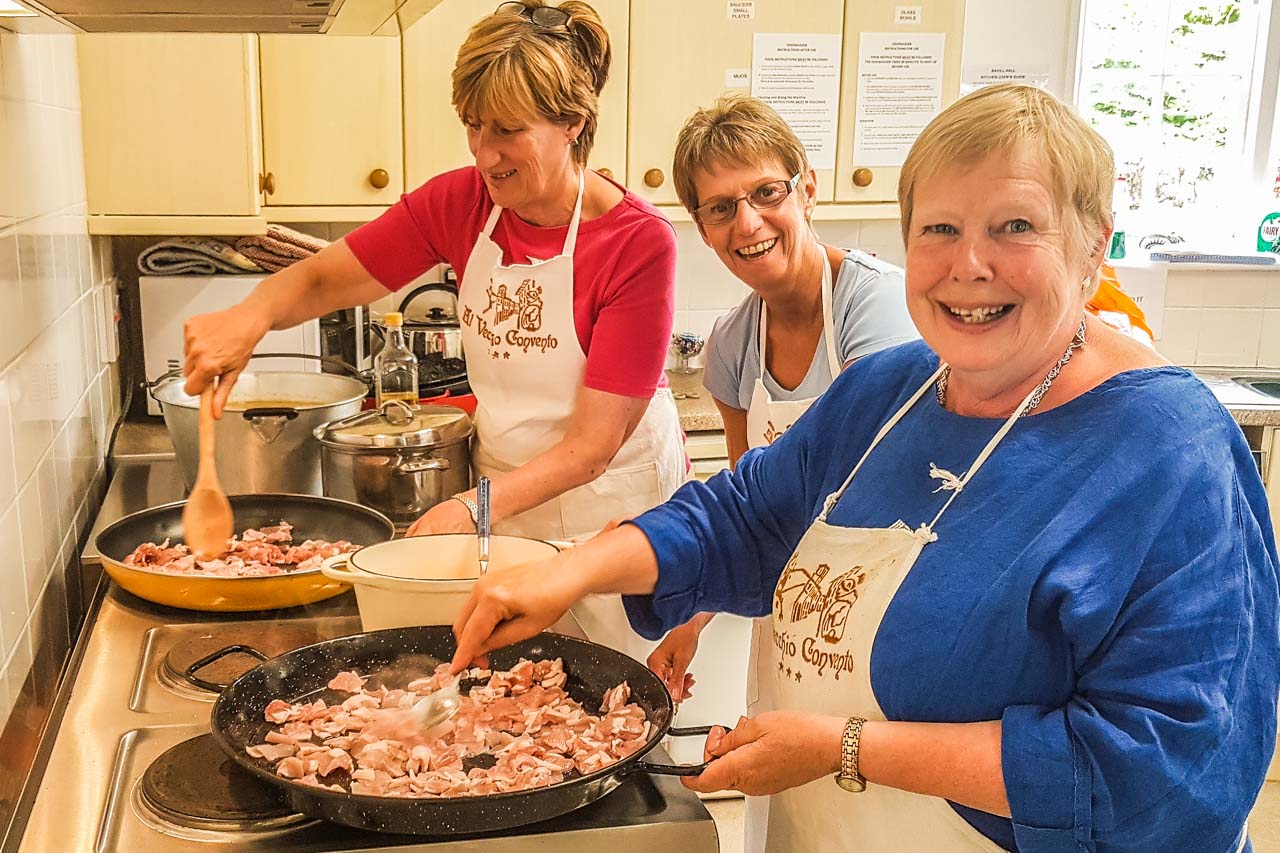 Fete 2019 Barbara, Linda and Roma still find plenty to laugh at in the middle of all that cooking